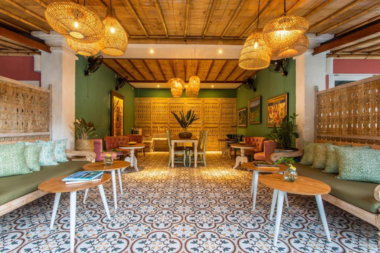 Pinkprivate Sanur - For Cool Adults Only Bed & Breakfast エクステリア 写真
